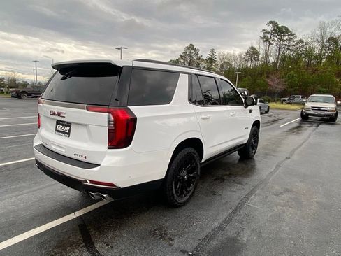 Used 2025 GMC Yukon AT4 Ultimate image 7