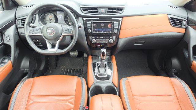 Used 2019 Nissan Rogue SL w/ Premium Package AWD/4WD image 7