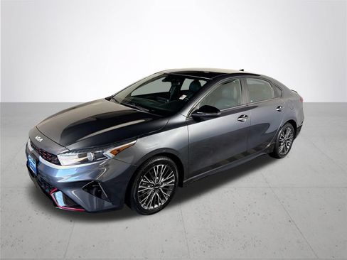 Used 2022 Kia Forte GT-Line w/ GT-Line Technology Package FWD image 2