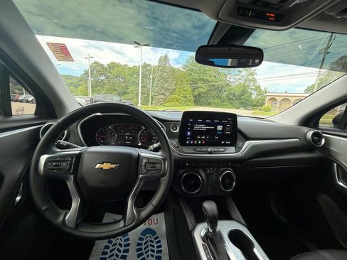 Certified 2024 Chevrolet Blazer LT AWD/4WD image 17