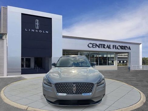 Used 2022 Lincoln Corsair FWD w/ Premium Package image 12
