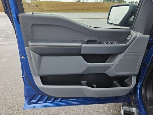 Used 2022 Ford F150 XLT w/ XTR Package image 10