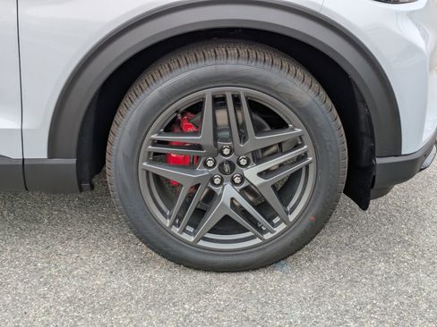 New 2026 Ford Explorer ST RWD image 6