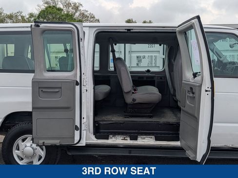 Used 2011 Ford E-350 and Econoline 350 XLT image 14