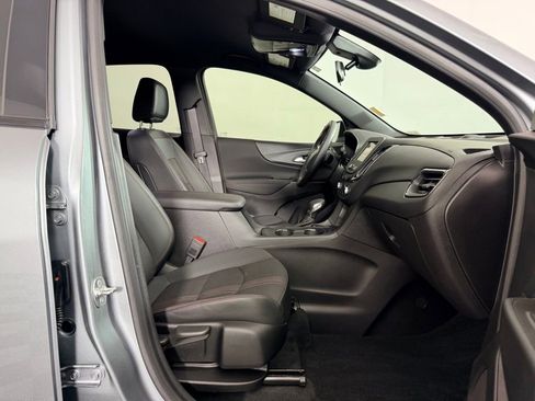 Used 2024 Chevrolet Equinox RS FWD image 31