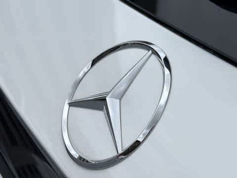 Certified 2026 Mercedes-Benz GLC 350e 4MATIC image 10
