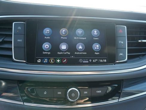 Used 2024 Buick Enclave Essence AWD/4WD image 19