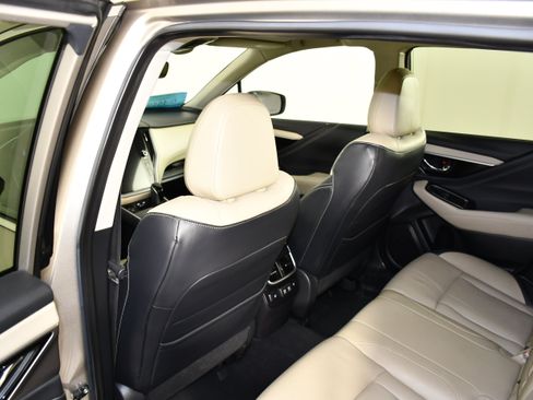 Used 2020 Subaru Outback Limited AWD/4WD image 46