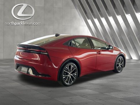 Used 2023 Toyota Prius Limited w/ Limited Premium Package FWD image 6