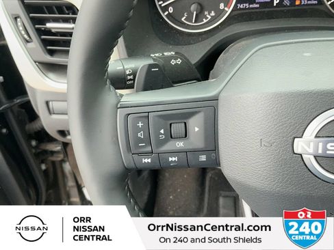 Used 2025 Nissan Rogue SV FWD image 19
