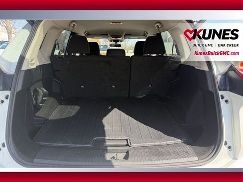 Used 2025 Nissan Rogue SV AWD/4WD image 5