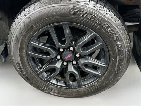 Used 2022 GMC Sierra 1500 Elevation image 29