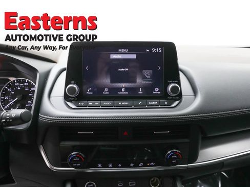 Used 2023 Nissan Rogue SV AWD/4WD image 12