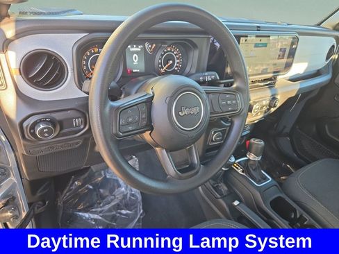 New 2025 Jeep Gladiator Sport AWD/4WD image 13