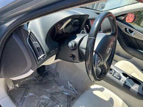 Used 2017 INFINITI Q50 Premium w/ 2.0T Premium Plus Package RWD image 16