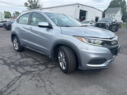Used 2019 Honda HR-V LX image 3