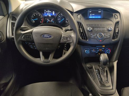 Used 2018 Ford Focus SE FWD image 22