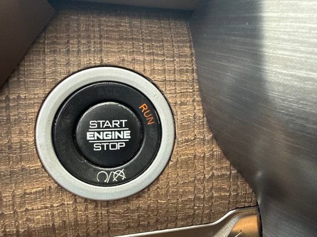 Used 2019 RAM 2500 Limited AWD/4WD image 30