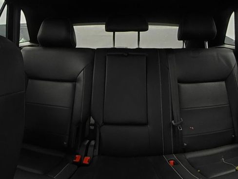 Used 2021 Volkswagen Atlas Cross Sport SE FWD image 10