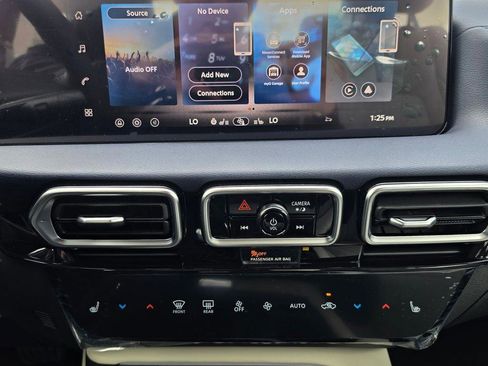 New 2026 Nissan Sentra SL w/ Floor Mat Package FWD image 18