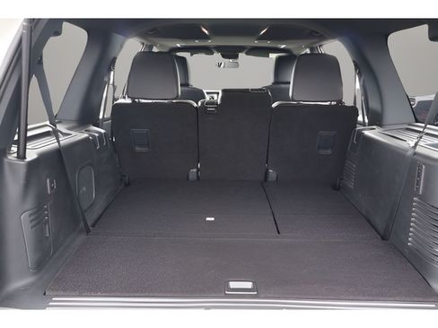 Used 2017 Ford Expedition Limited w/ Equipment Group 301A AWD/4WD image 15