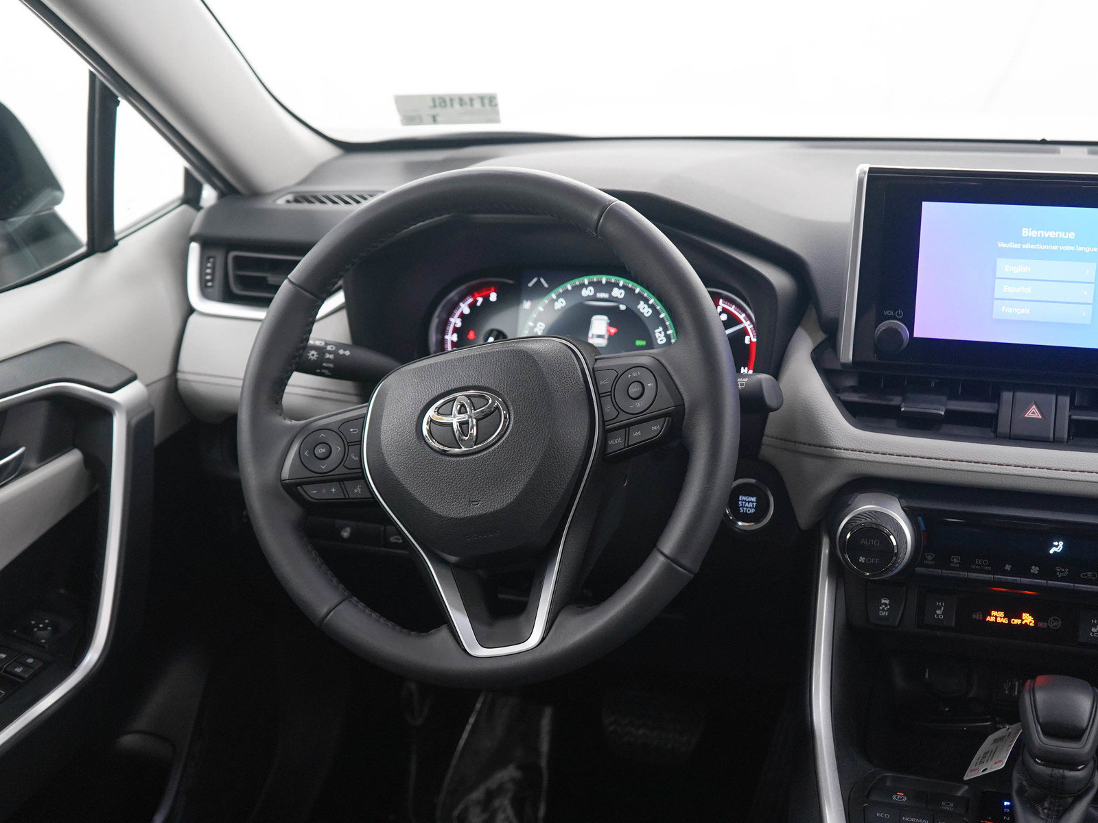 Used 2024 Toyota RAV4 XLE w/ Convenience Package AWD/4WD image 14