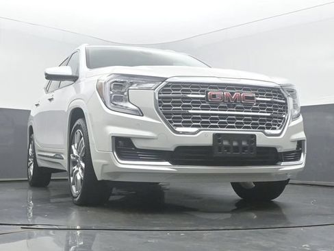 Used 2023 GMC Terrain Denali w/ Denali Premium Package AWD/4WD image 54