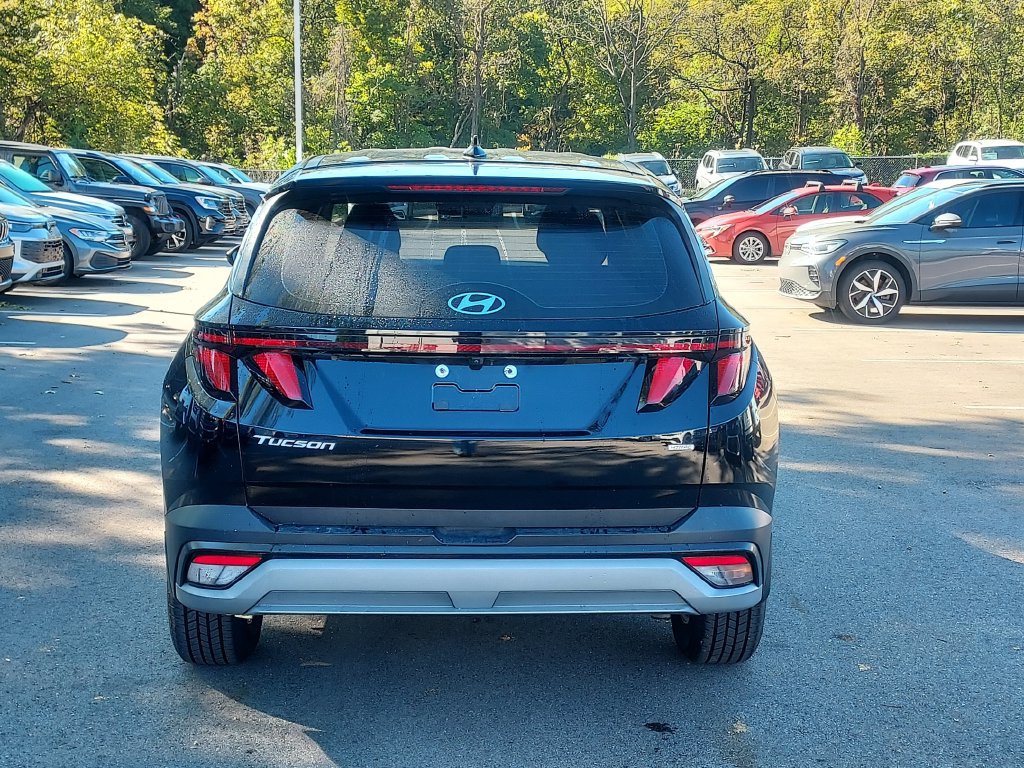 Used 2025 Hyundai Tucson SE AWD/4WD image 6