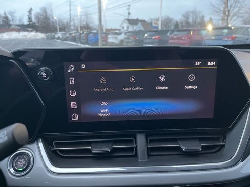 Used 2024 Chevrolet Trax LT w/ Driver Confidence Package image 20