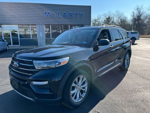 Used 2020 Ford Explorer XLT w/ Equipment Group 202A image 1