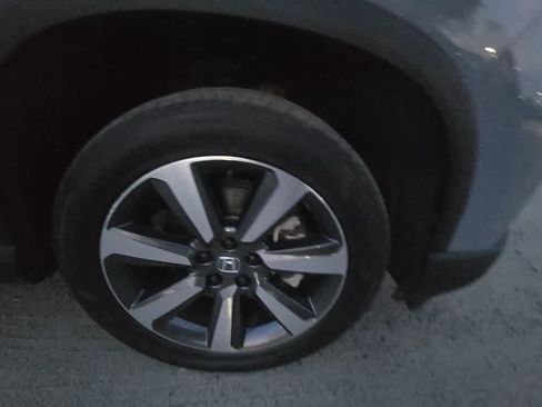 Used 2024 Honda Pilot Touring image 6