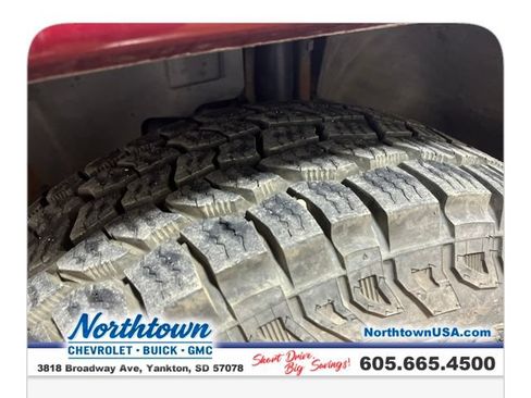 Used 2011 Jeep Wrangler Unlimited Sahara w/ Dual Top Group AWD/4WD image 25