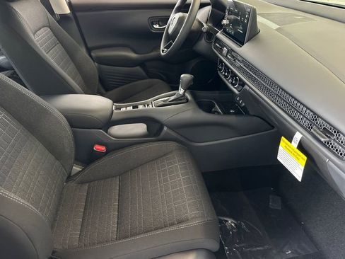 New 2026 Honda HR-V LX image 17