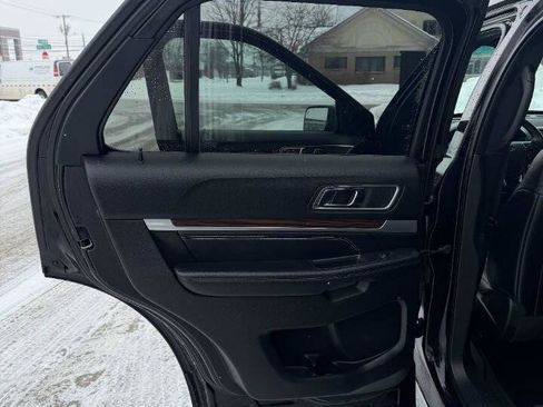 Used 2016 Ford Explorer Limited w/ Equipment Group 301A image 38