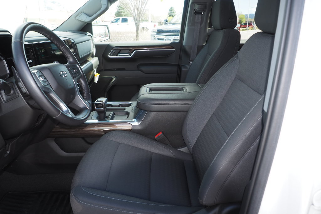 Used 2022 Chevrolet Silverado 1500 RST AWD/4WD image 13