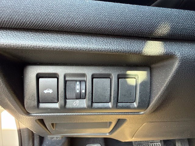 Used 2025 Subaru Legacy Premium AWD/4WD image 17