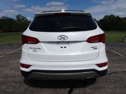 Used 2017 Hyundai Santa Fe Sport AWD/4WD image 4
