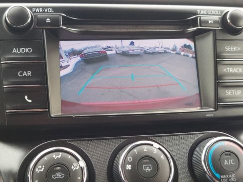 Used 2018 Toyota RAV4 LE w/ All Weather Liner Package image 16