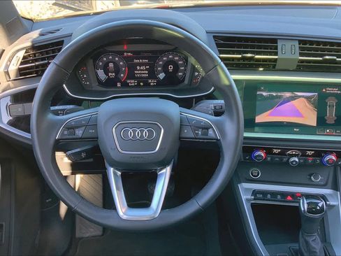 Used 2021 Audi Q3 2.0T Premium w/ Convenience Package image 5