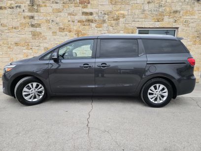 Used 2018 Kia Sedona LX w/ LX Essentials Premium Package