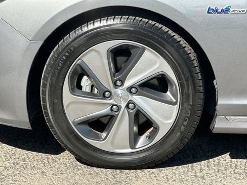Used 2017 Hyundai Sonata Limited image 24