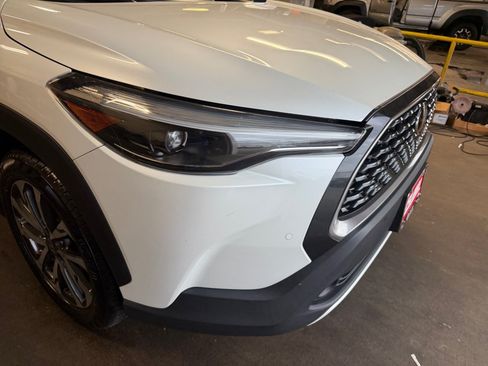 Certified 2023 Toyota Corolla Cross XLE FWD image 28