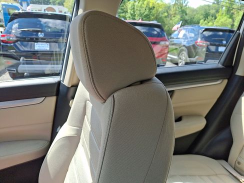 Used 2020 Honda CR-V LX image 17
