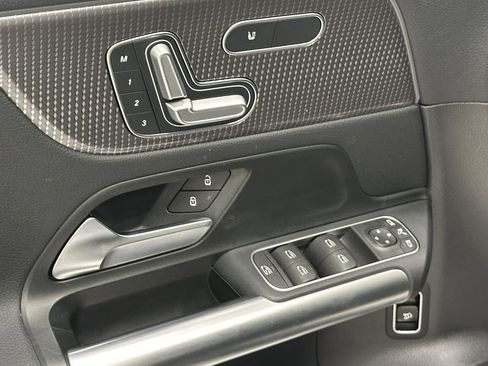 Certified 2023 Mercedes-Benz GLA 250 4MATIC w/ Premium Package image 11