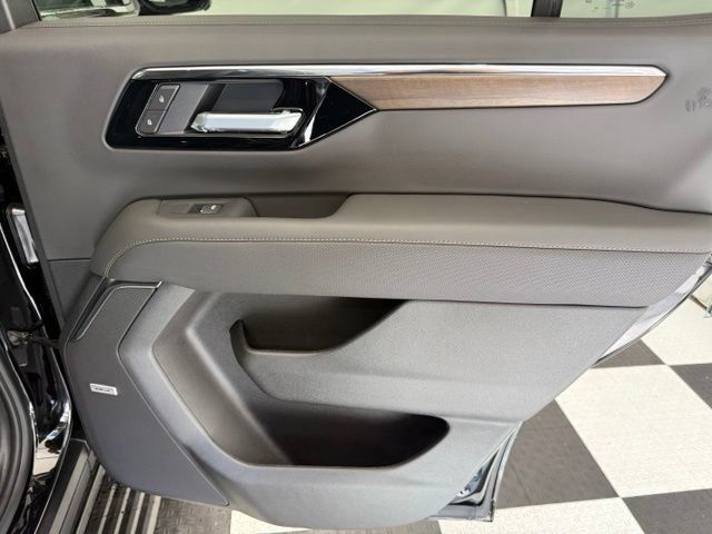 New 2026 Chevrolet Tahoe High Country AWD/4WD image 31