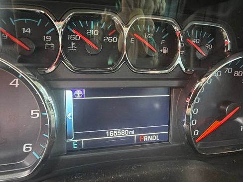 Used 2019 Chevrolet Tahoe Premier RWD image 5