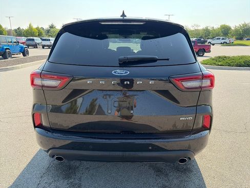 Used 2023 Ford Escape ST-Line w/ Tech Pack #1 AWD/4WD image 6