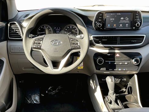 Used 2019 Hyundai Tucson SE image 5