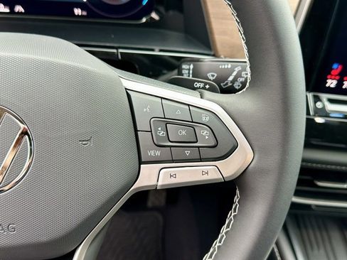 New 2026 Volkswagen Atlas SE image 29