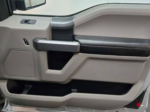 Used 2015 Ford F150 XLT w/ Equipment Group 302A Luxury image 42